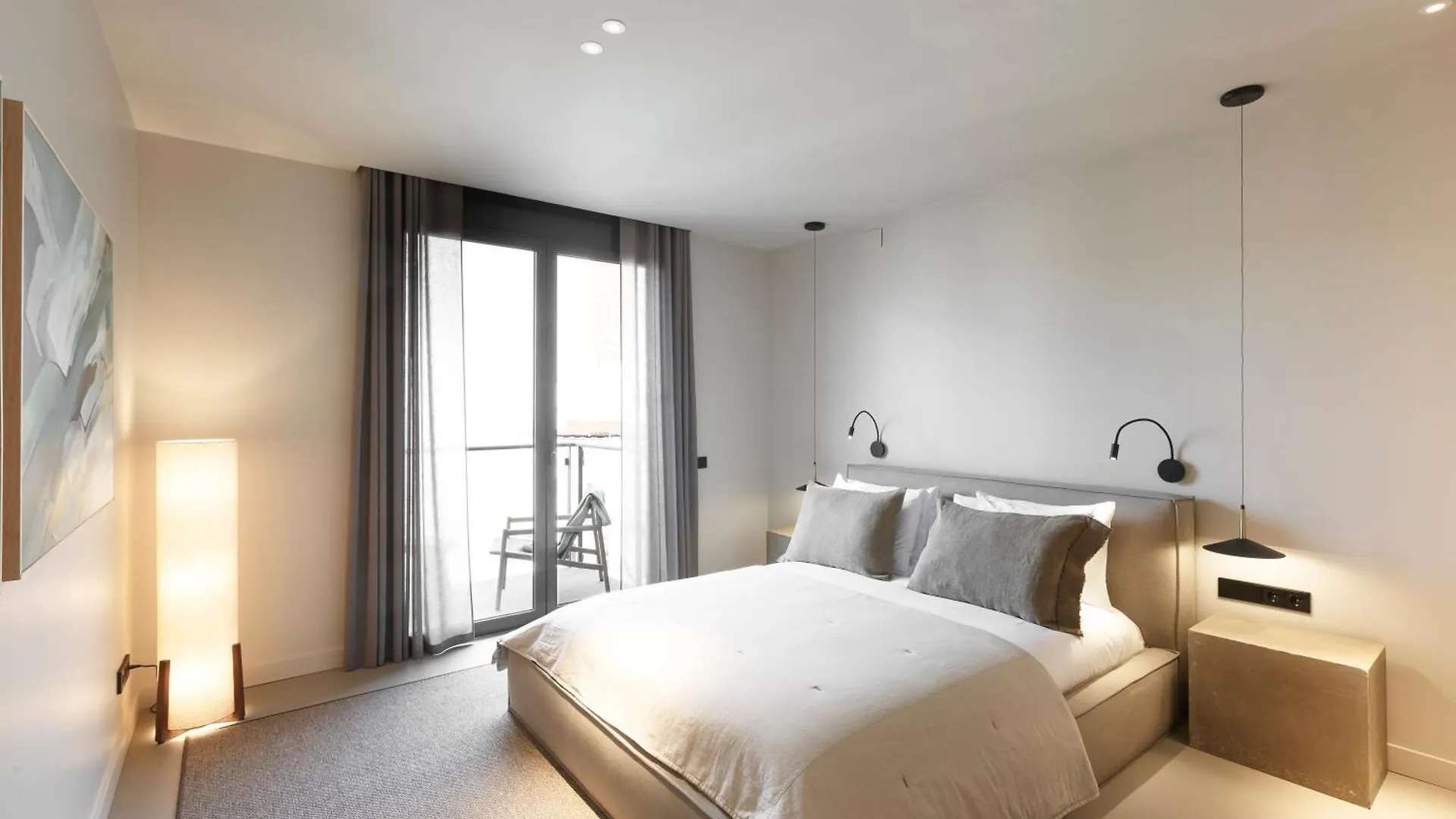 The Diagonal Sagrada By Sweett Apartment Barcelona