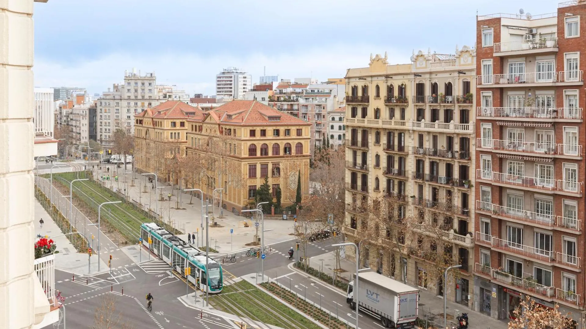 The Diagonal Sagrada By Sweett Apartment Barcelona