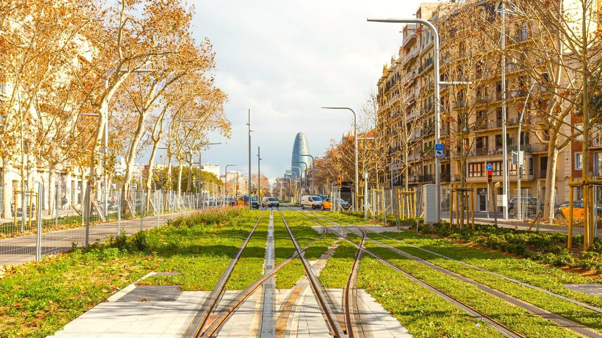 The Diagonal Sagrada By Sweett Apartment Barcelona Spain